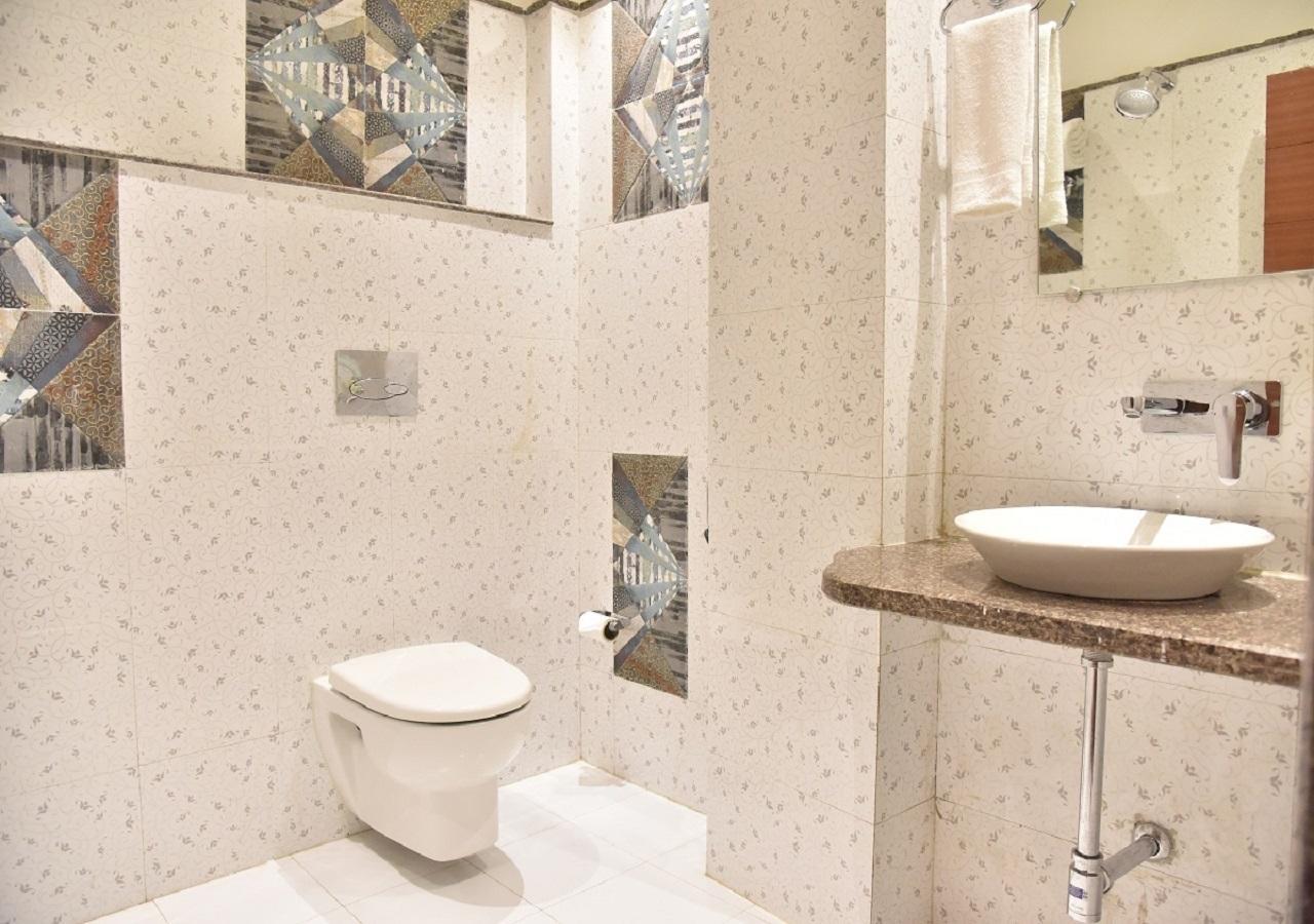 Hotel Rk Grand Váránasí Exteriér fotografie